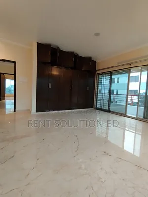 4bdrm Apartment in Gulshan for Rent