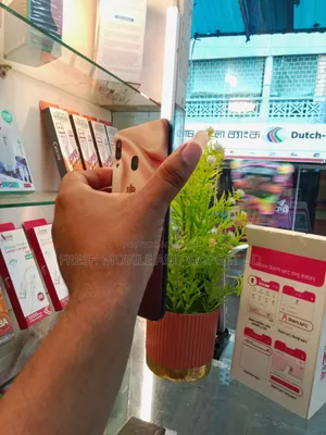 স্যামসাং গ্যালাক্সি এম১০ ৩২ জিবি ব্ল্যাক