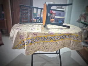 প্লাস্টিক চেয়ার টেবিল সেট – ভালো কন্ডিশন