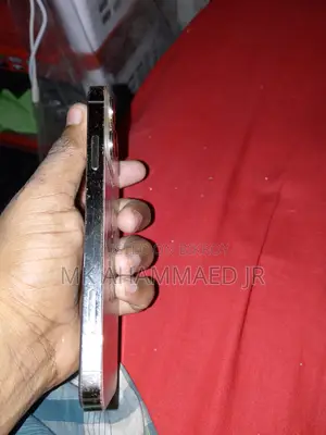 অ্যাপল আইফোন এক্সআর ৬৪ জিবি সাদা