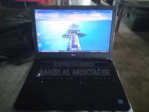 Laptop Dell Inspiron 15 3552 4GB Intel Celeron HDD+SSD 500GB