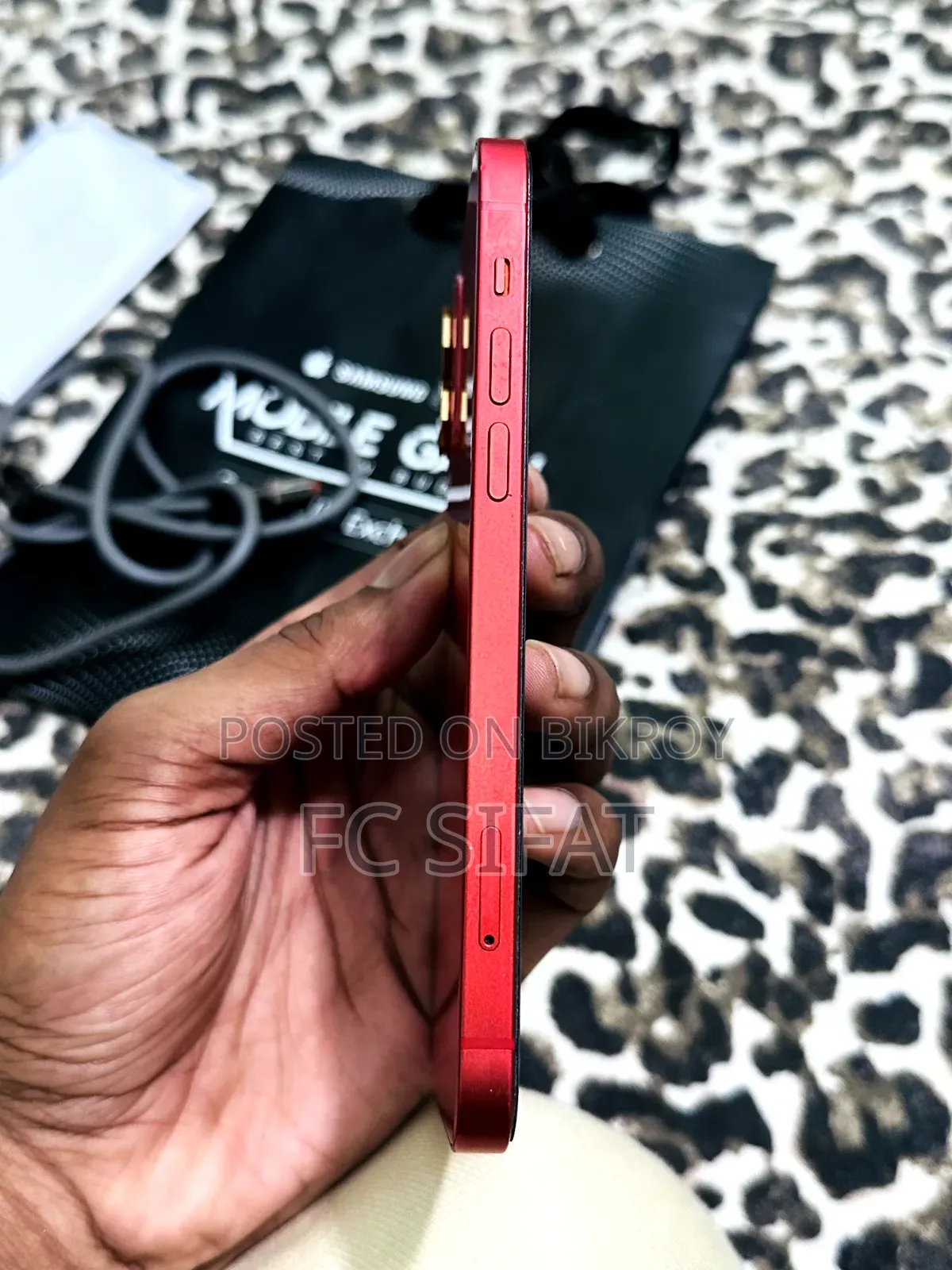 Apple iPhone 12 64 GB Red