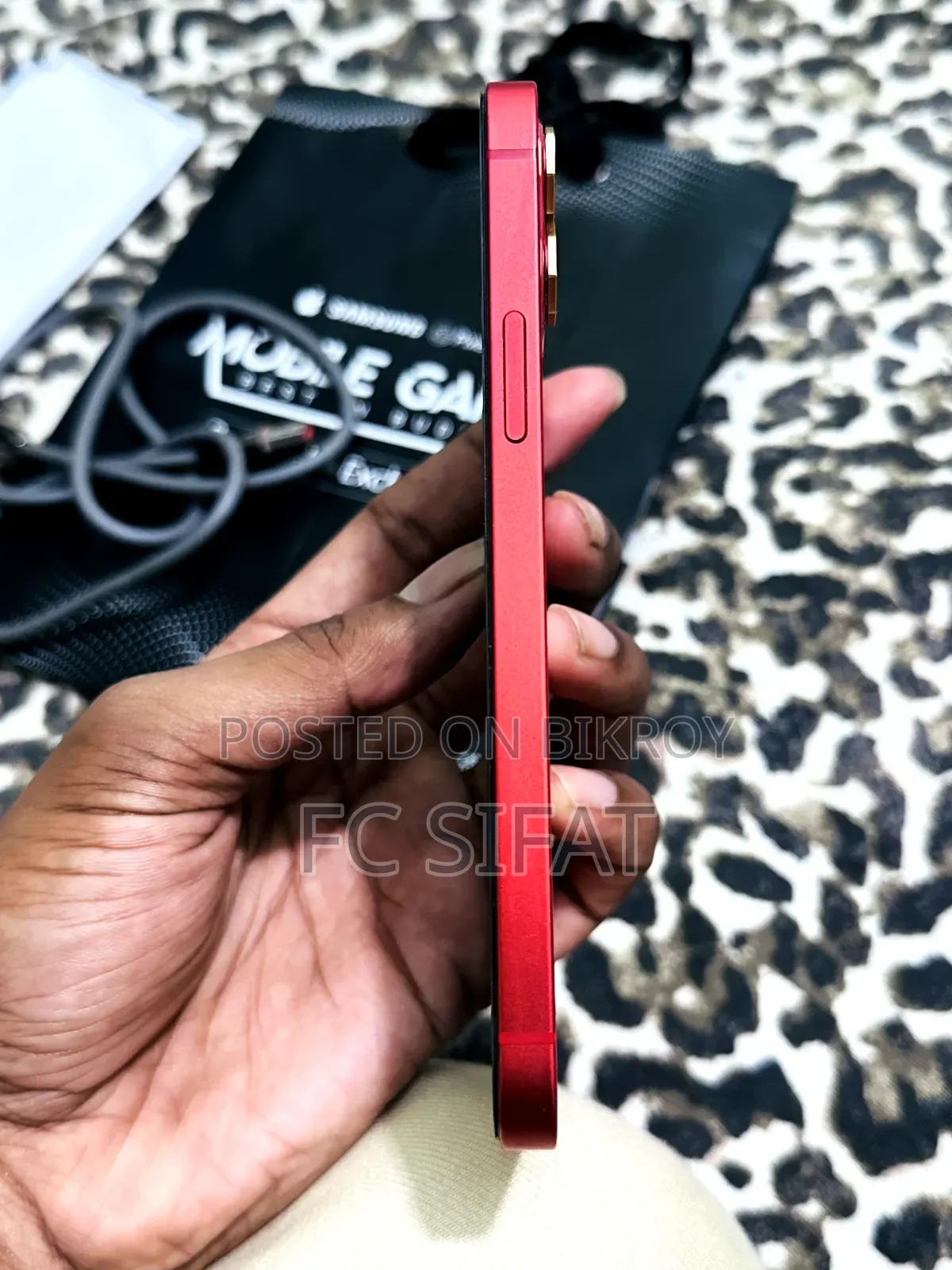 Apple iPhone 12 64 GB Red