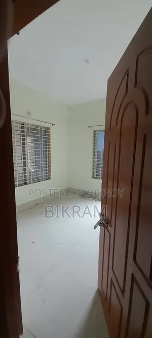 হালিশহরের প্রতিতী ভবনে ৩ বেডরুমের অ্যাপার্টমেন্ট ভাড়ার জন্য