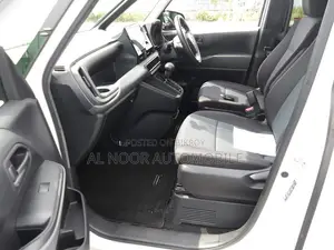 Toyota Noah 2023 Pearl