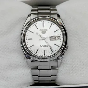 Seiko 5 অটোমেটিক ২১ জুয়েলস পুরুষদের ঘড়ি (লুমিনাস ডায়াল, মেড ইন জাপান)