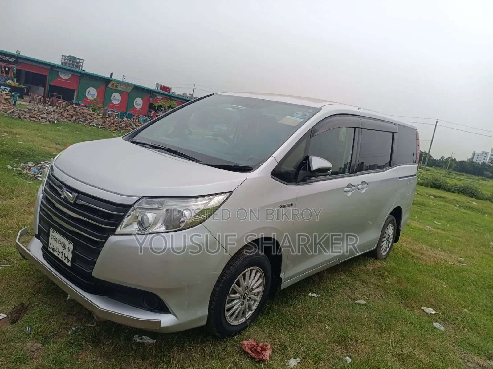 Toyota Quantum 2014 Silver