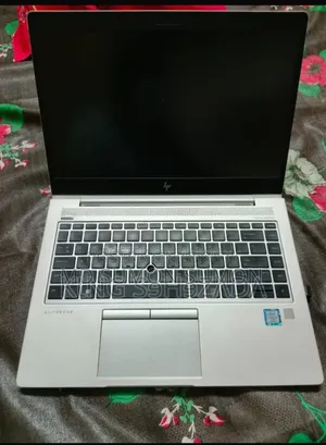 Laptop HP EliteBook 840 G6 8GB Intel Core I5 HDD+SSD 256GB