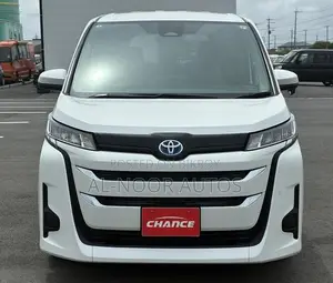 Toyota Noah 2023 Pearl