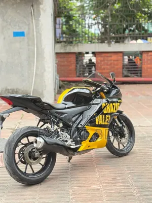 ইয়ামাহা ২০২৪ ব্ল্যাক