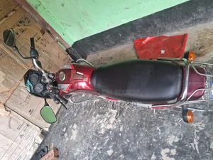 Bajaj CT 100 2025 Red