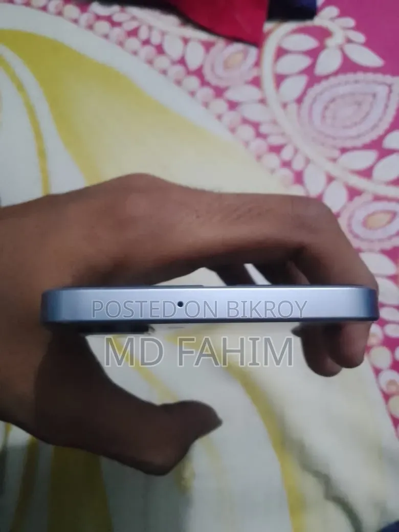 নতুন স্যামসাং গ্যালাক্সি এ১৭ ৫জি ২৫৬ জিবি সাদা