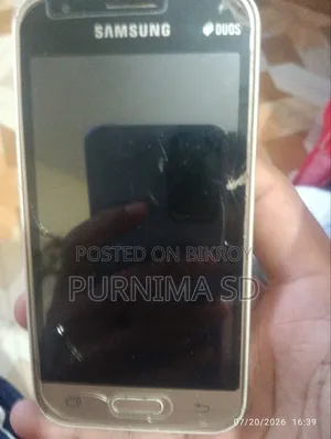 Samsung Galaxy J1 4 GB Rose Gold
