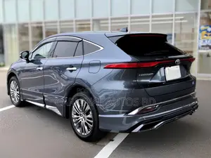 Toyota Harrier Hybrid Z 2023 Gray