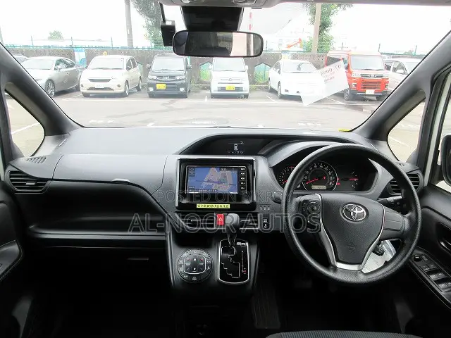 Toyota Noah 2020 Pearl