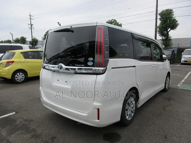 Toyota Noah 2020 Pearl
