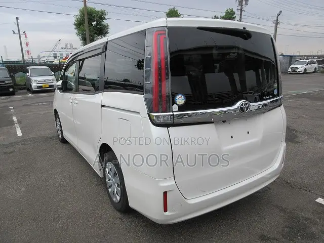 Toyota Noah 2020 Pearl