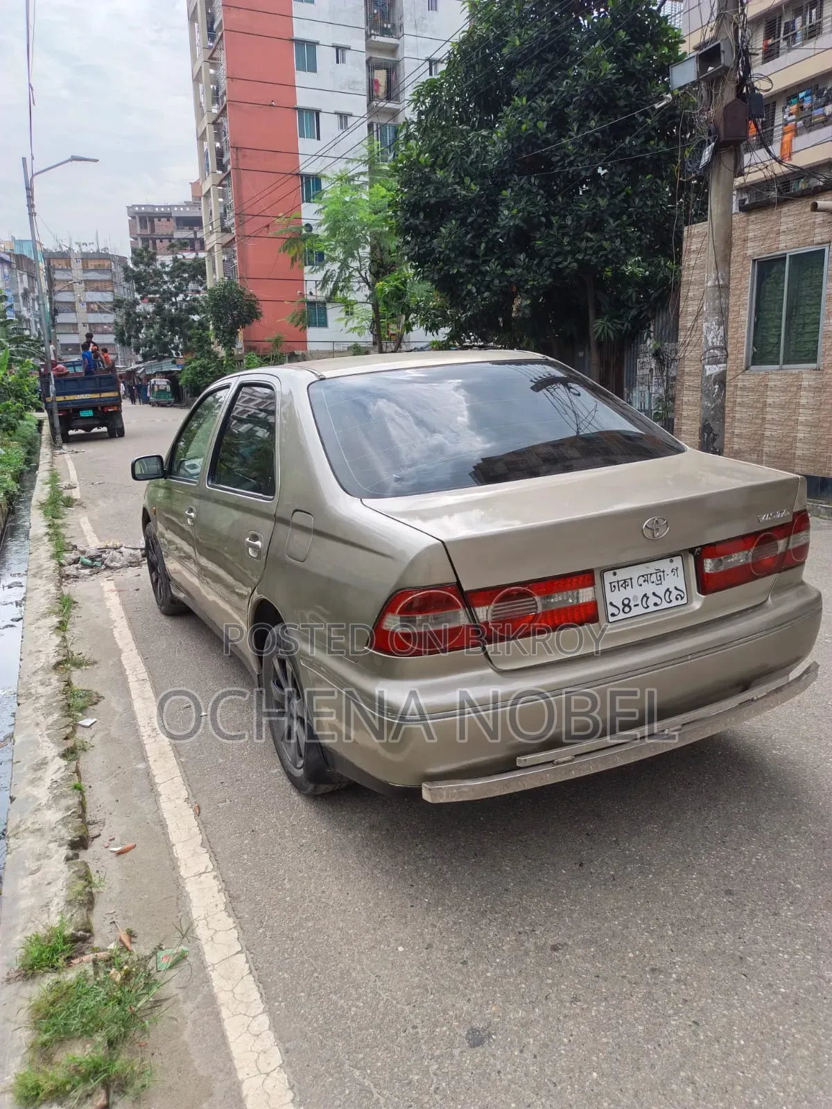 Toyota Vista 1998 Beige