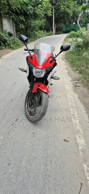 Honda CBR 2015 Red