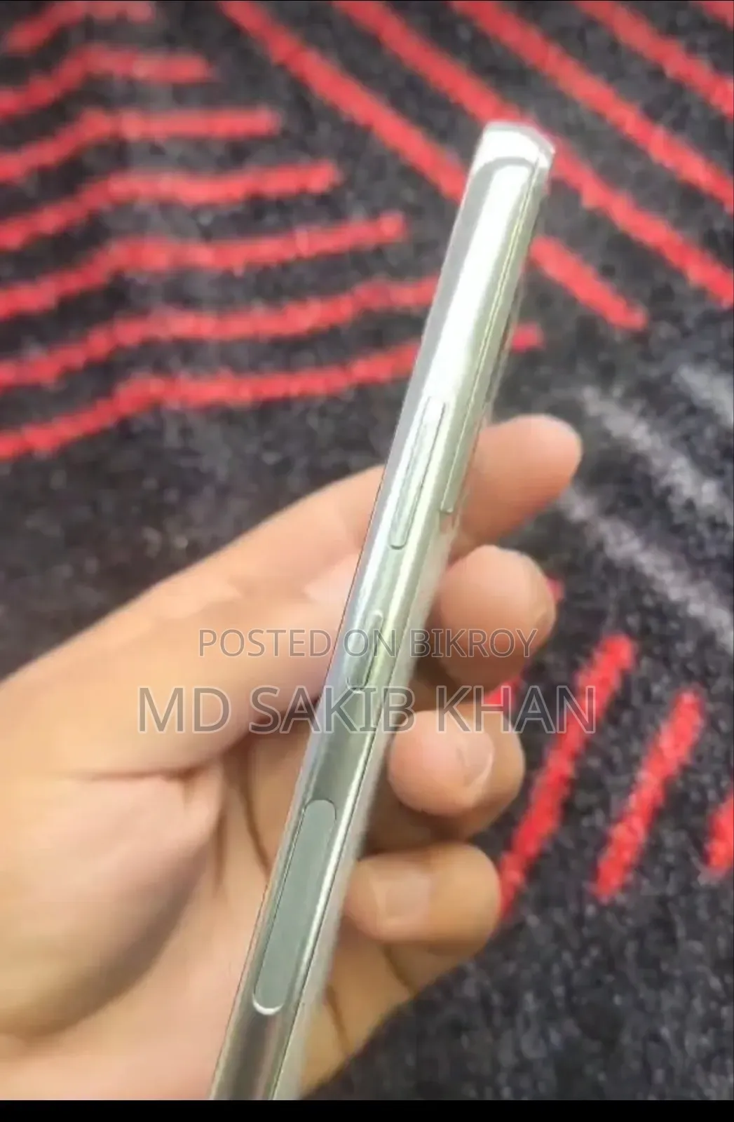 স্যামসাং গ্যালাক্সি এস২২ ৫জি ২৫৬ জিবি হোয়াইট