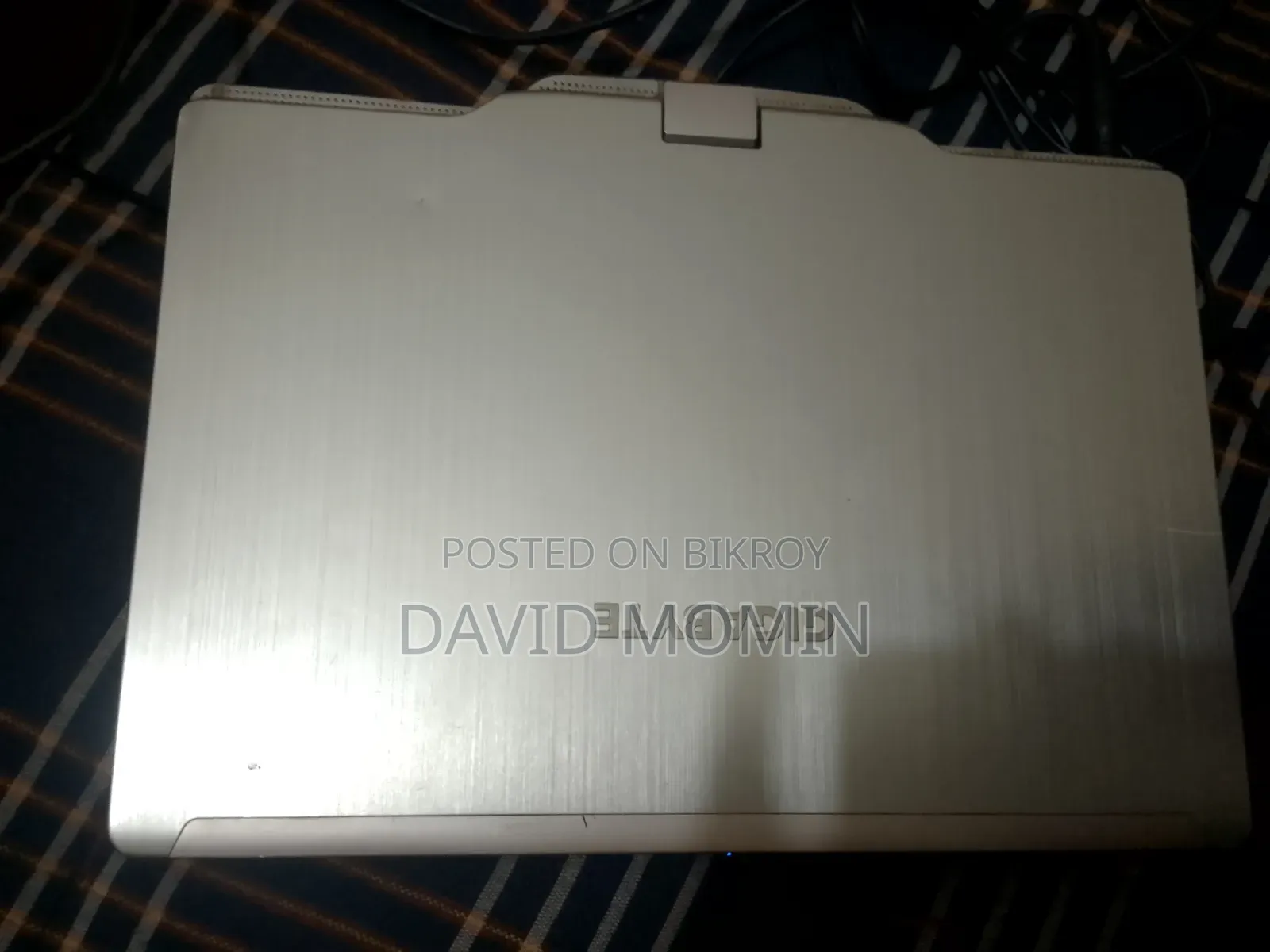 Laptop Gigabyte 4GB Intel Pentium HDD 256GB