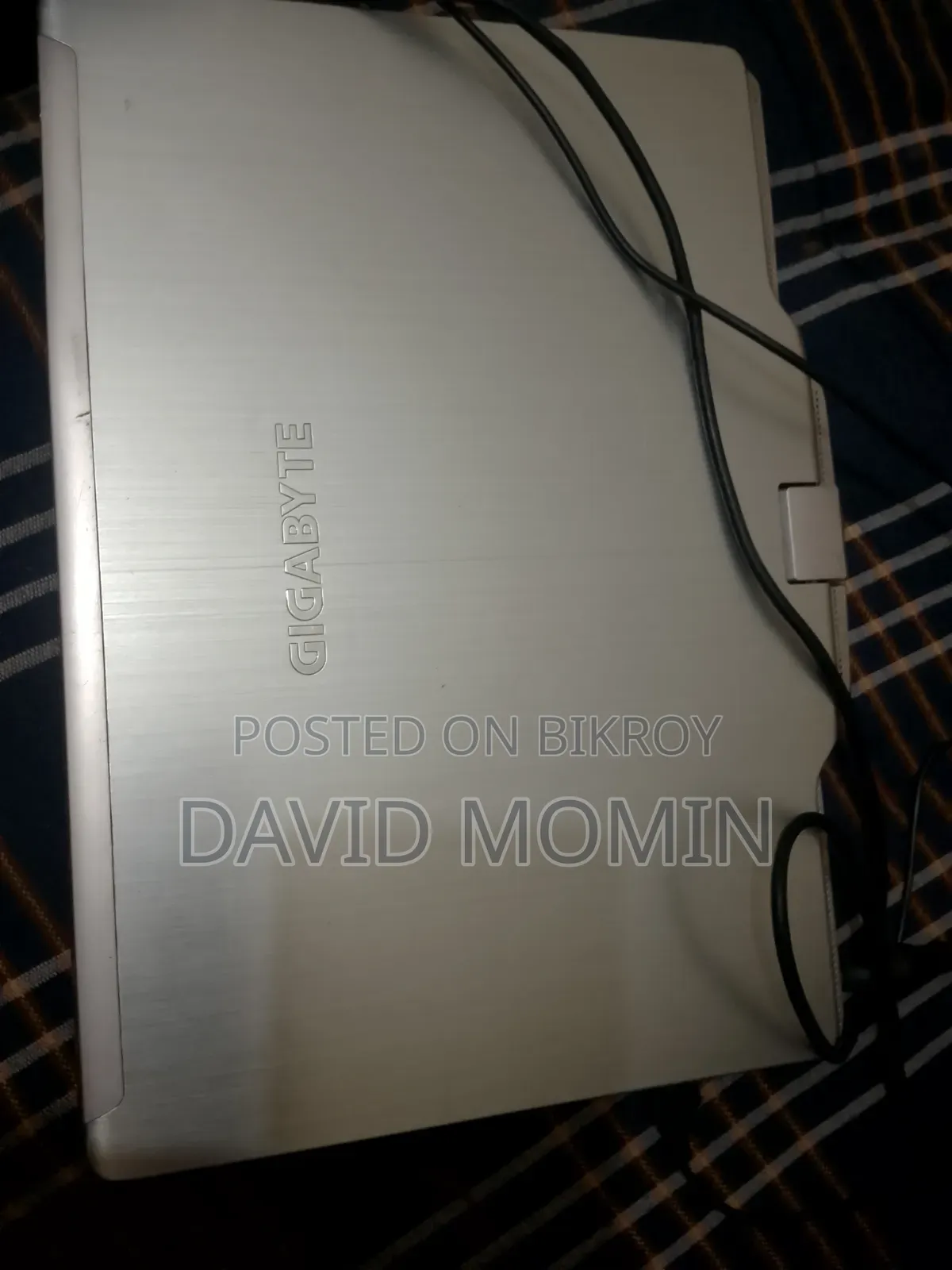 Laptop Gigabyte 4GB Intel Pentium HDD 256GB