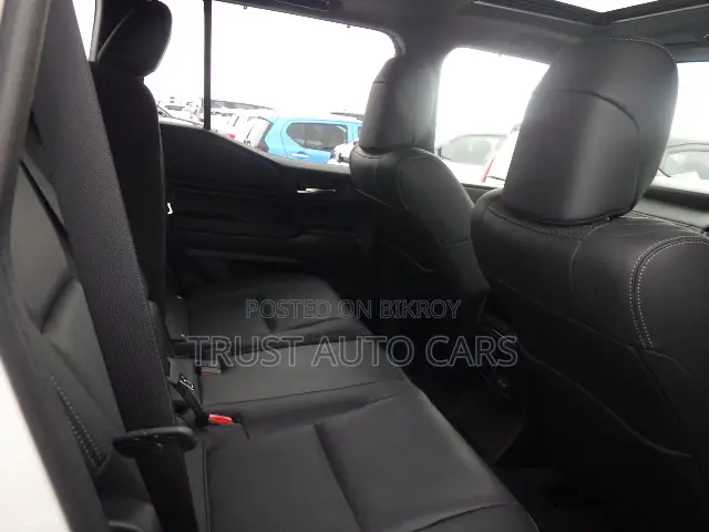 Toyota Land Cruiser LC250 2024 Pearl