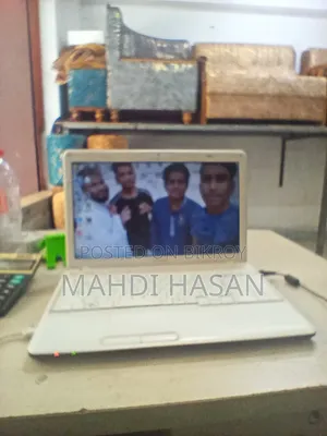 Laptop Toshiba Satellite C665 4GB Intel Core i3 SSD 512GB