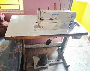 Yamata sewing machine for sale in fresh condition, everything is okay.