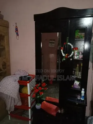 ড্রেসিং টেবিল