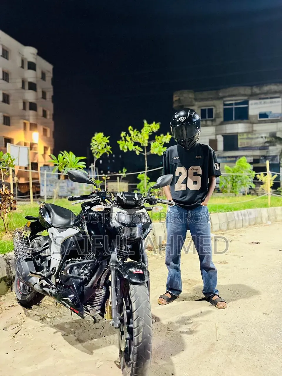 TVS Apache RTR 160 4V 2023 Black