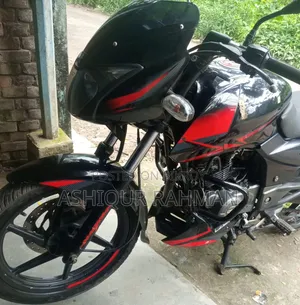 বাজাজ পালসার ১৫০ ২০২২ কালো