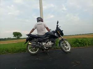 বাজাজ পালসার ১৫০ ২০১২