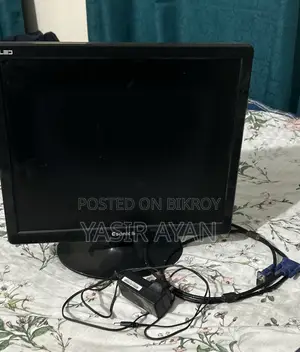১৭" ইসনিক এলইডি মনিটর