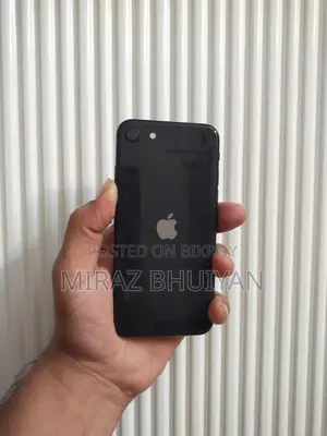 Apple iPhone SE (2020) 128 GB Black
