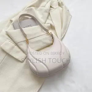Moon Style Premium Bag.