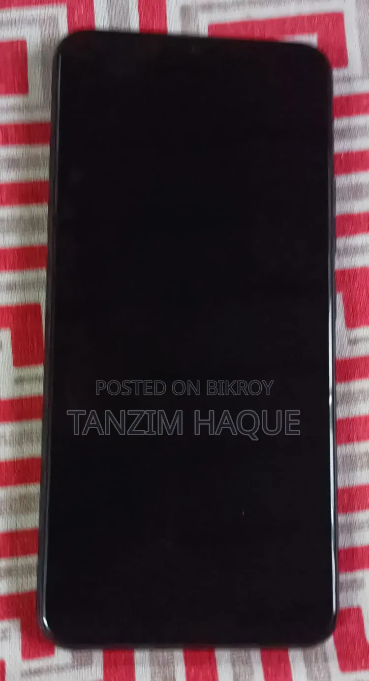 Vivo Y19 128 GB