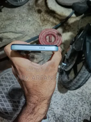 Tecno Spark 20C 128 GB White