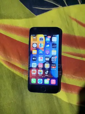 Apple iPhone 7 32 GB Black