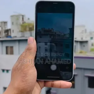 Apple iPhone XR 64 GB White