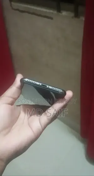 Apple iPhone 8 64 GB Black