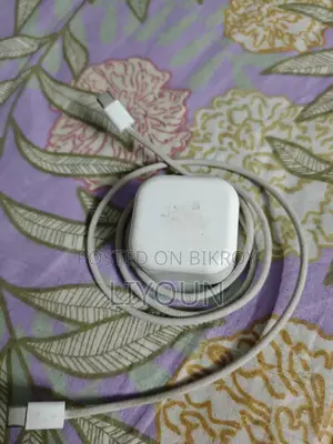 Apple 20W USB-C Charger