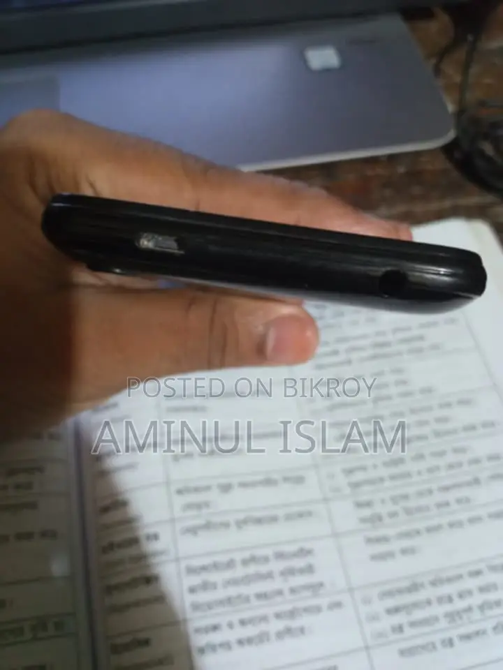 Benco Y11 32 GB Black