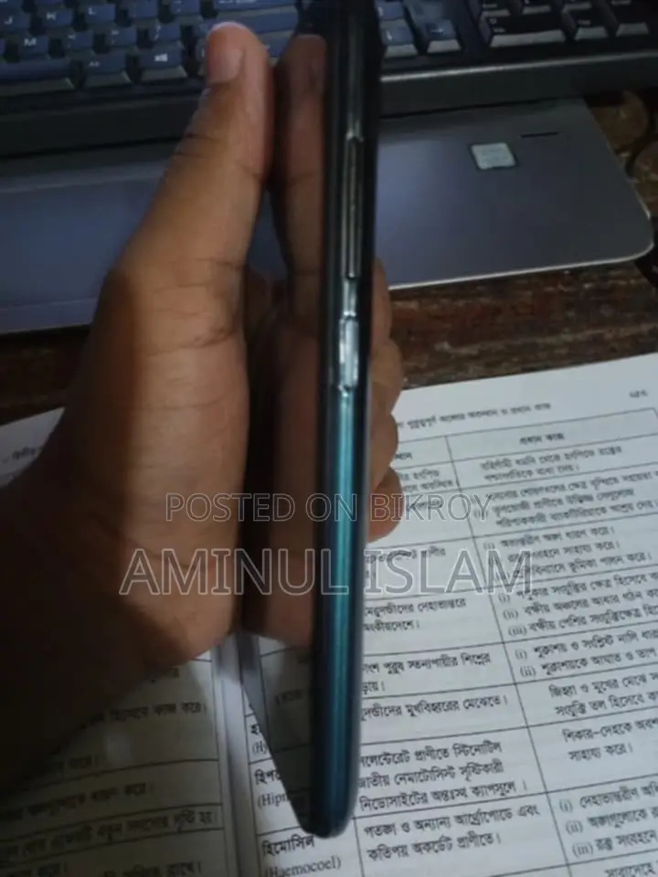 Benco Y11 32 GB Black