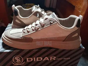 Used for 1 week, condition is just like new.