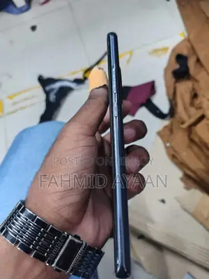 অপো এফ২৭ প্রো ৫জি ২৫৬ জিবি নীল