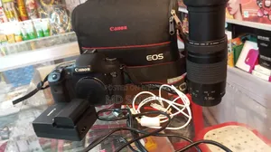 ৭৫-৩০০ মিমি লেন্সসহ Canon EOS 7D