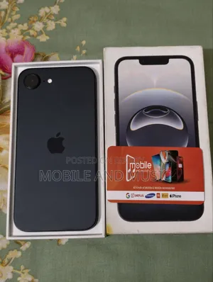 Apple iPhone 16e 128 GB Black