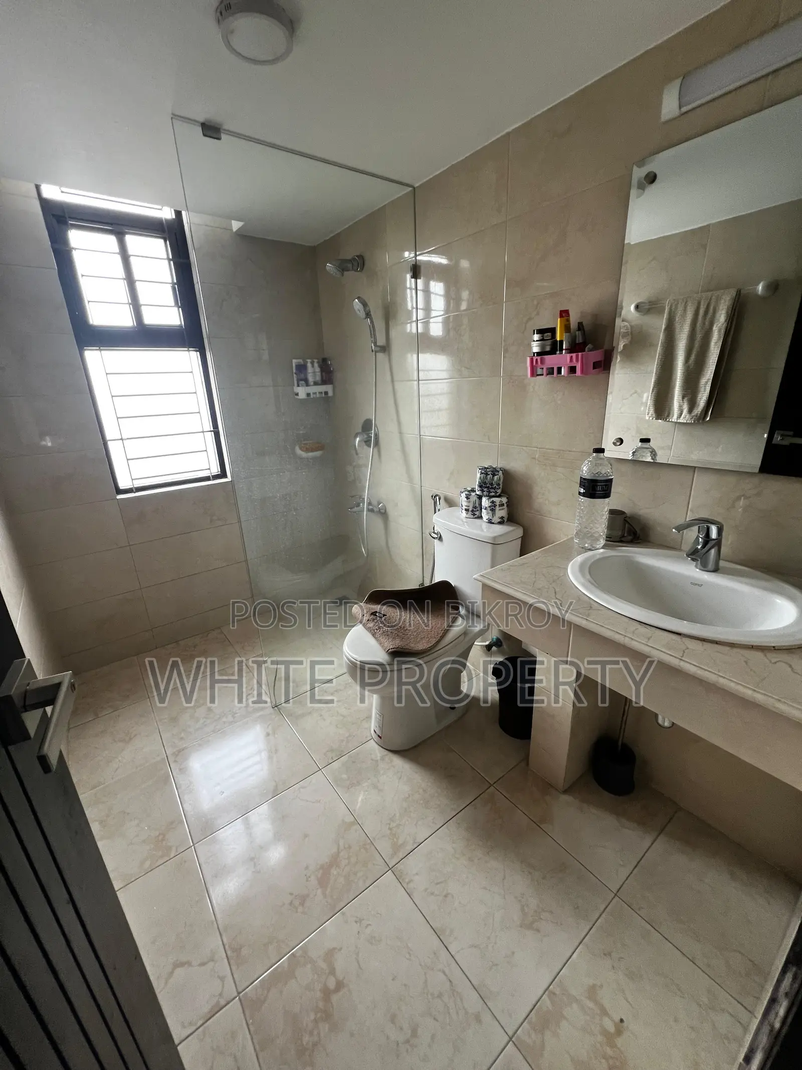 4 Bedroom Apartment in White Property, Gulshan for Sale