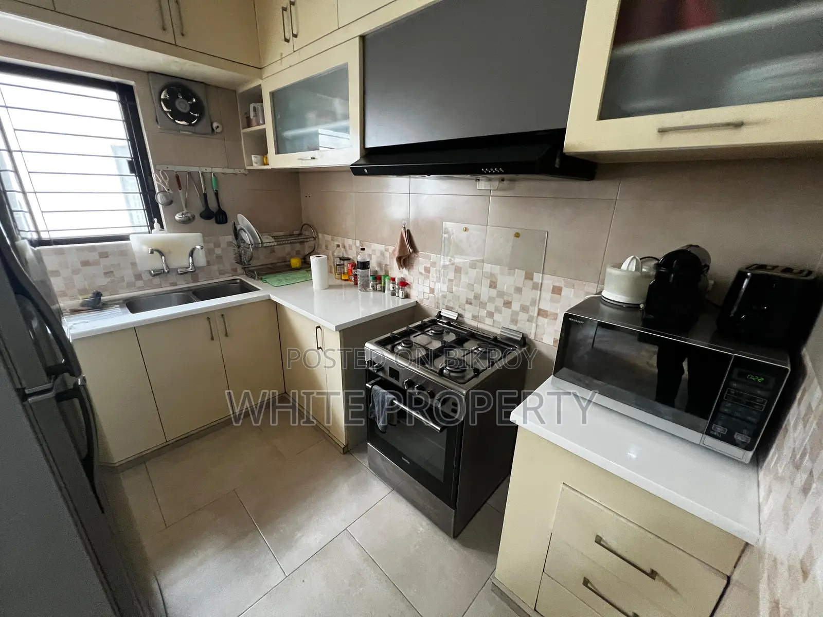 4 Bedroom Apartment in White Property, Gulshan for Sale